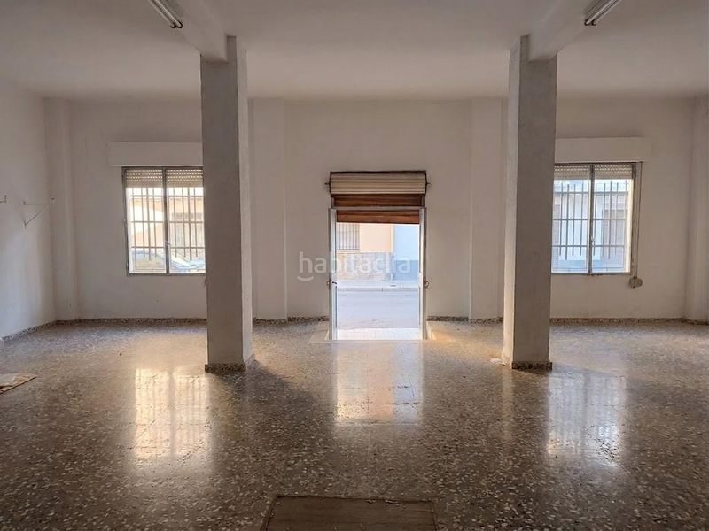 Foto f3d68282-6c6b-4d63-92fe-087f4e80409a. Local comercial a Carcaixent
