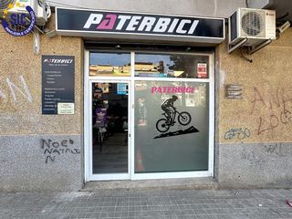 Traspàs Local Comercial  Calle carrasca. Traspaso de negocio de venta y reparación de bicicletas en pater