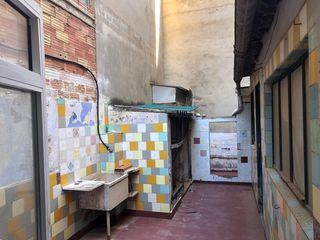 Casa  Calle ausias march. Crea el hogar de tus sueños casa con terraza en benetússer