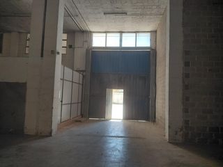Lloguer Nau industrial  Calle ciudad de sevilla. Alquiler nave industrial situada en la calle ciudad de sevilla