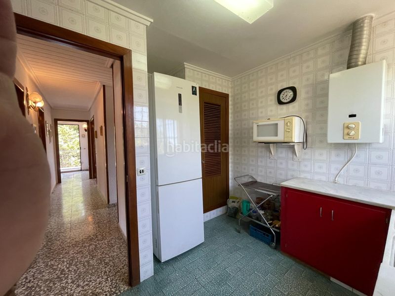 Foto c479e593-2a3f-4212-bc7b-39bfe2f53ee3. Xalet amb aparcament a Chera