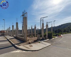 Wohngrundstück in Barrio industrial. Oportunidad para promotores! suelo urbano con estructura para 10