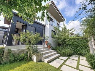 Affitto Casa a schiera in Godella. El refugio exclusivo que tu familia merece en godella valencia