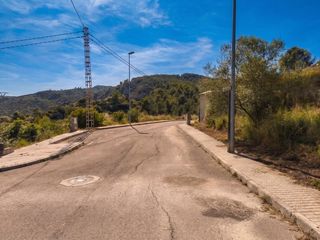Terreny residencial a Barrio industrial. En venta terreno en ribesalbes