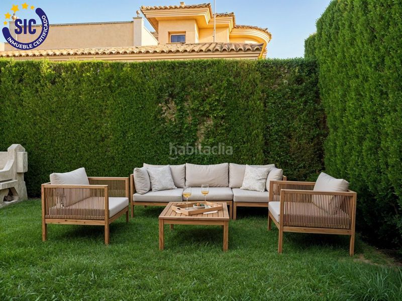 Foto fe826ee4-059b-4aac-b399-ec91eb4acdea. Chalet espectacular chalet con piscina en exclusiva urbanización nova golf en Oliva