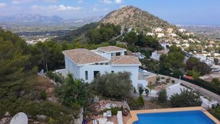 Chalet  Avenida comtat del. En venta estupendo chalet en urbanizacion la sella