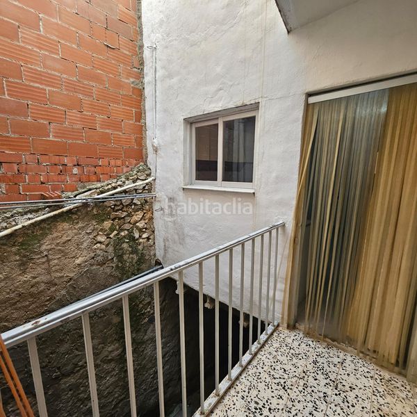Foto 677e7cbb-9850-44f2-8290-d5eb10f8653f. House with parking in Llutxent