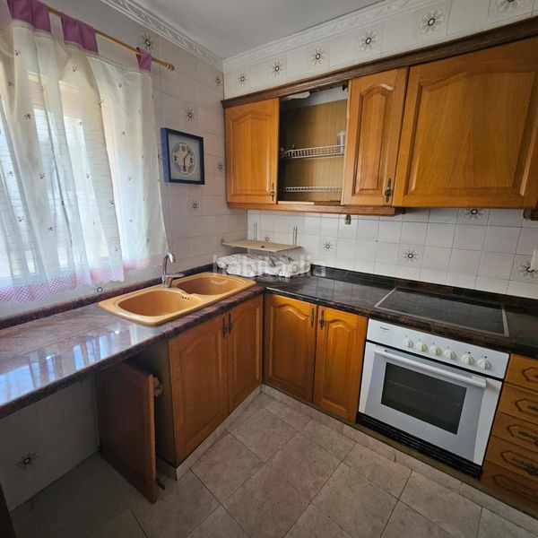 Foto 8d3f2b71-32ba-4085-8021-63c23c2df88a. House with parking in Llutxent