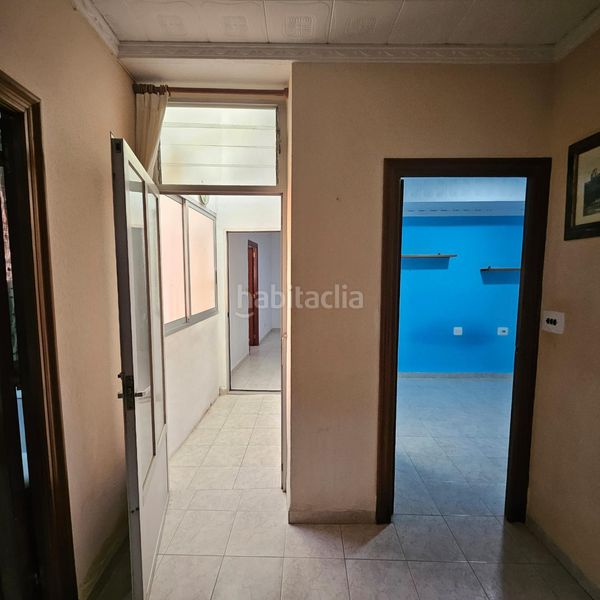 Foto f53880fb-ee0e-4d35-acfb-15f1843e7114. House with parking in Llutxent