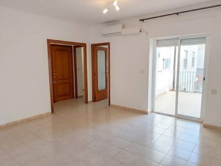 Appartement  Calle sant antoni. Oportunidad en el corazón de carcaixent piso reformado a estrena