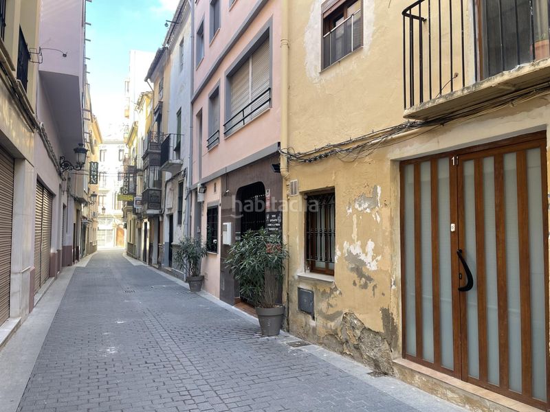 Foto d6b25d9a-bf1f-41fe-a953-d86558506ef1. Casa oportunidad en el centro de ! casa de pueblo totalmente reformada en Requena