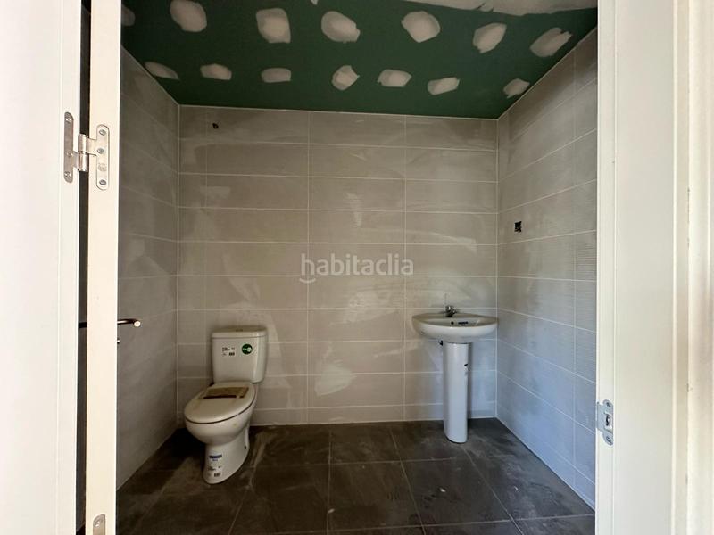 Foto e8113dae-bdee-41ee-8ce7-37d3f46f69b0. Local comercial en ronda de sant ramon 28 en Marianao Sant Boi de Llobregat