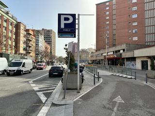 Rent Car parking in Avinguda del masnou 10