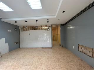 Local Comercial  Aldaia - cl sant antoni. Local con  posibilidades!!