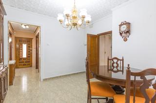 Pis  Alaqus - cl mare de deu del carme. Planta baja para entrar a vivir