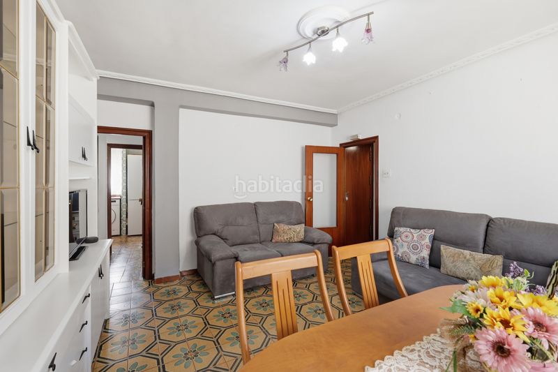 Foto 525dcd40-0a73-4e82-ae01-cfbfed22c45b. Pis a Alaquàs