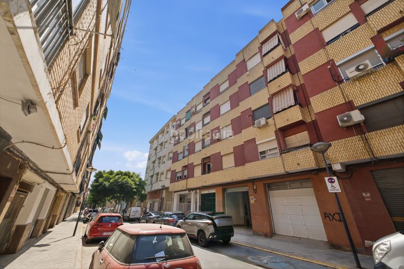 Foto 974fecb3-9ebf-4478-bca3-d93a153505e3. Pis a Alaquàs