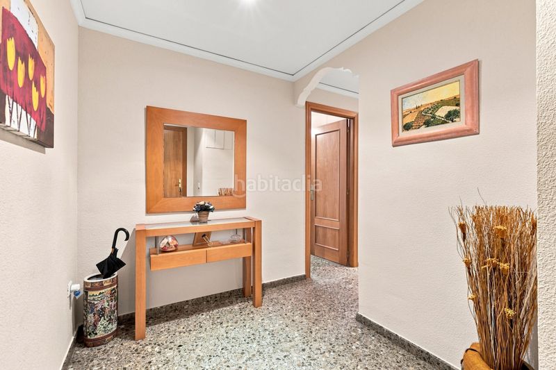 Foto ef0a6864-33ee-456f-bf62-470b4dc7b710. Pis amb aparcament a Aldaia