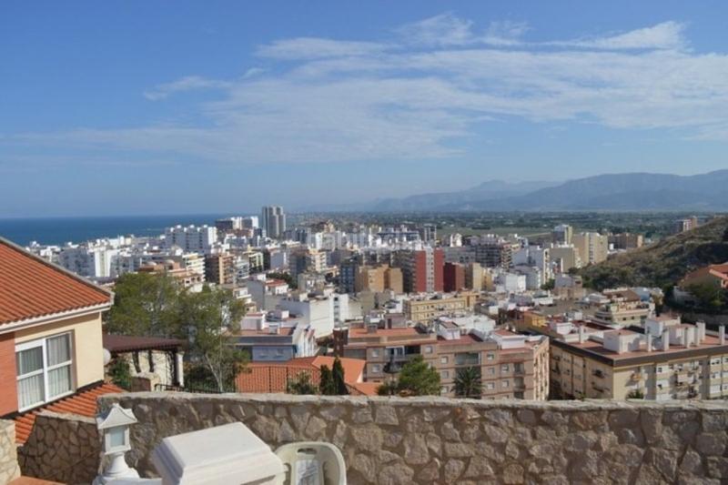 Foto e8cf4012-775d-4266-92d7-fde7132a4e49. Casa adossada amb aparcament a Sant Antoni Cullera