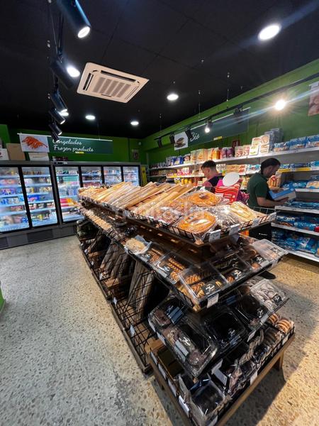 Foto 755b8f35-ba0a-49b2-b562-820bf67be8f0. Local comercial a Sant Antoni Cullera