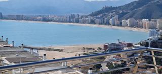 Casa adossada a Calle serra de mariola 36. Adosados nuevos zona farodosel