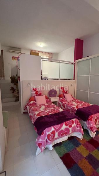 Foto bb836956-bfca-45f0-a1ce-78f1a641e00b. Casa con parcheggio in pueblo de Cullera Cullera