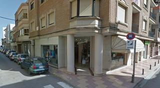 Local commercial  Carrer rei en jaume. Local centro pueblo esquinero