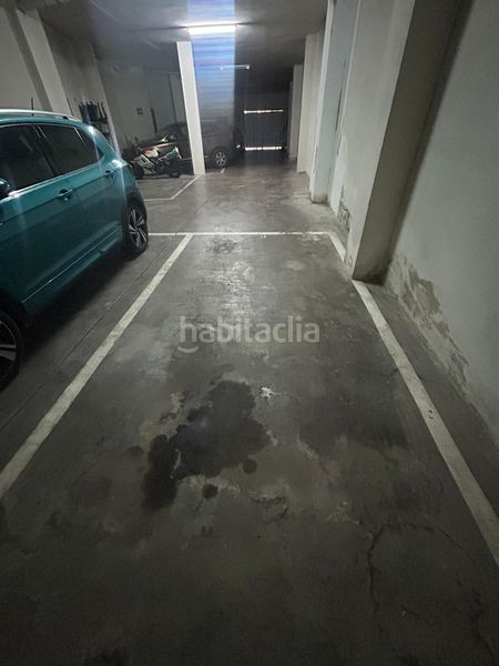 Foto 0a0b24d0-83fe-44d7-bcaf-b7c3dae2b3e0. Aparcament cotxe a pueblo de Cullera Cullera