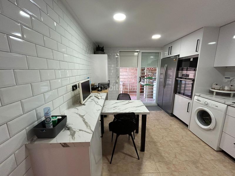 Foto ad169e53-df53-42c9-8ce3-c67fe6311a6e. Casa adossada amb aparcament piscina a Racó Cullera