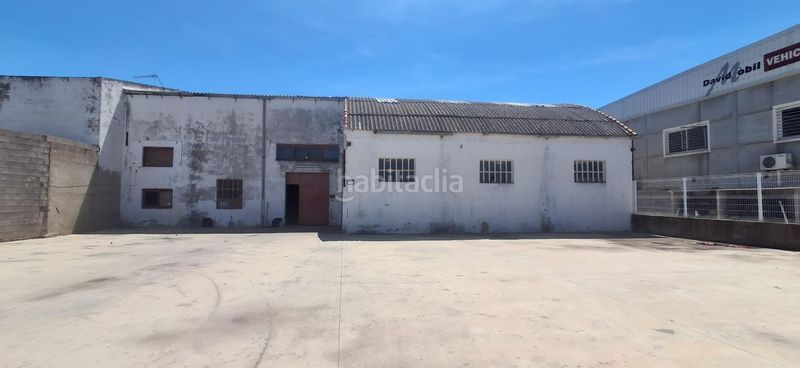 Foto 833ba01b-f793-4d21-98d2-f73917533fea. Nau industrial a Bulevar del Xúquer Cullera