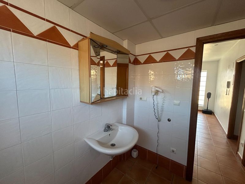 Foto 77a8925e-2324-4486-b246-72a230e27bc2. Casa adossada amb calefacció aparcament a Bulevar del Xúquer Cullera