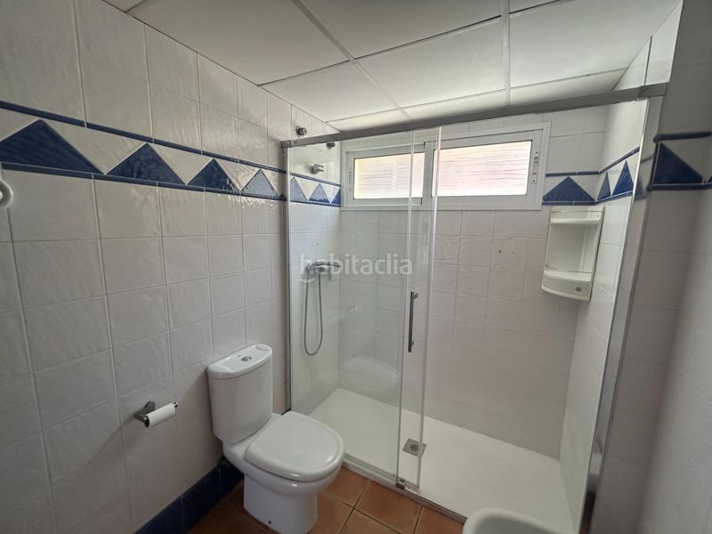 Foto b4a12bee-1090-48b2-a38f-586e08e9462f. Casa adossada amb calefacció aparcament a Bulevar del Xúquer Cullera