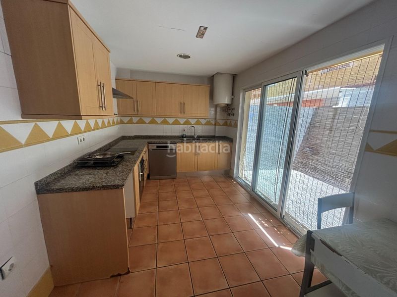 Foto c453f7ff-e316-45c6-b9cd-2002bb13cdbc. Casa adossada amb calefacció aparcament a Bulevar del Xúquer Cullera