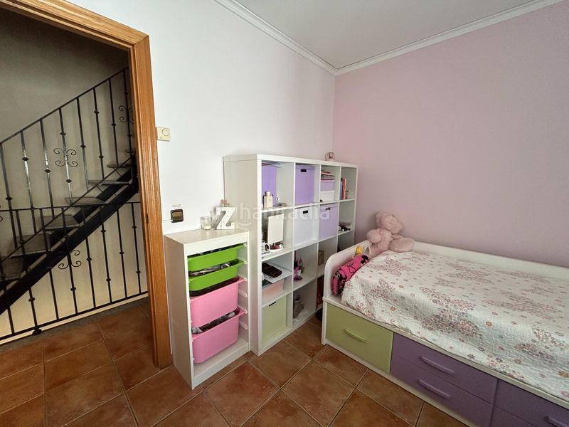 Foto 0e34c67f-8bda-4bb4-b247-420fa2962931. Casa adossada amb aparcament a El Marenyet Cullera