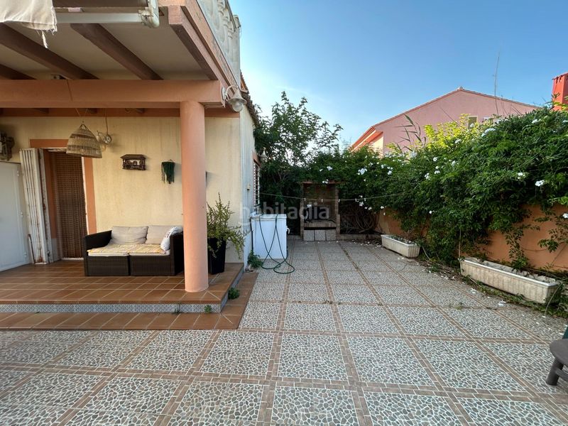 Foto c0850194-1819-4c5d-9991-6a2ebe062dcb. Casa adossada amb aparcament a El Marenyet Cullera