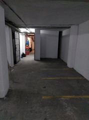 Autoparkplatz in Pueblo de Cullera. Garajetrastero