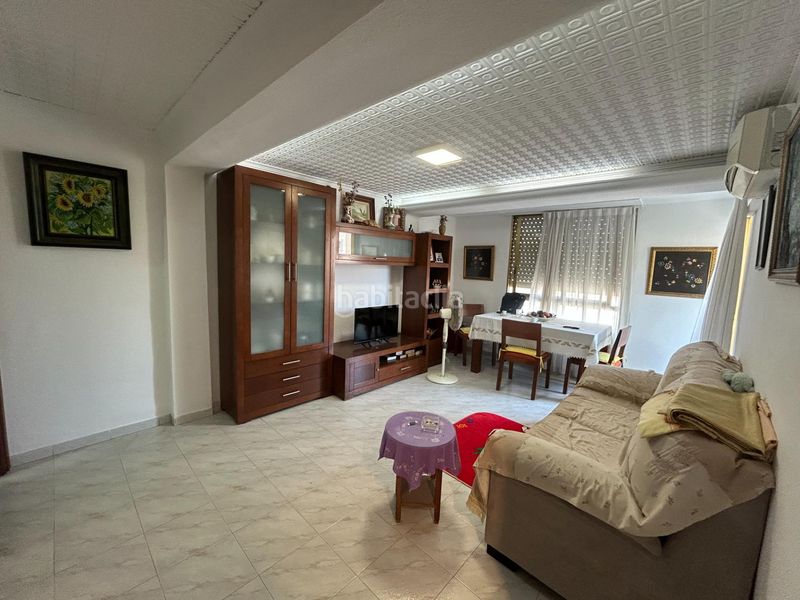 Foto fbdecd84-6363-4226-8990-ce3dc655b4d9. Pis a pueblo de Cullera Cullera