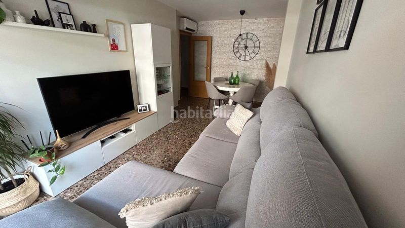 Foto f16c0b06-610e-410b-a5eb-c2ebf481a409. Pis a pueblo de Cullera Cullera
