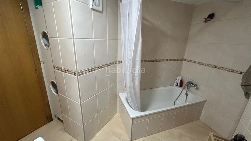 Foto f391da62-156b-4b9d-b3e2-662111daddb8. Pis a pueblo de Cullera Cullera