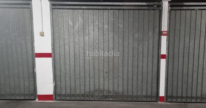 Foto 0b83a80f-63f3-4ad0-8709-93b93a8c6d46. Aparcament cotxe a pueblo de Cullera Cullera