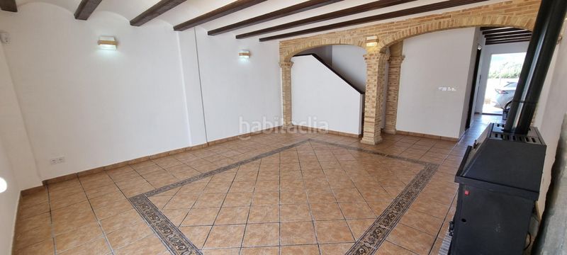 Foto 49031ad9-1d76-47ff-8030-3b57775cb3e3. Casa adossada a El Marenyet Cullera