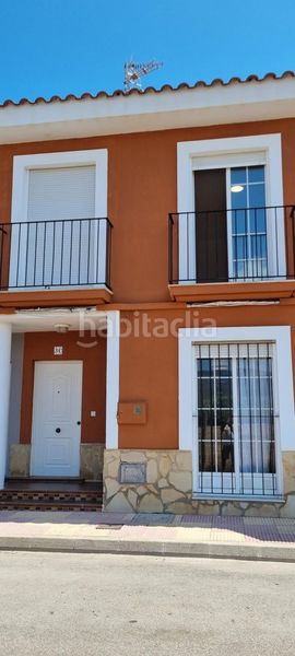 Foto 66b05287-bdb1-4bc4-be8c-6b6c42ae81e8. Casa adossada a El Marenyet Cullera