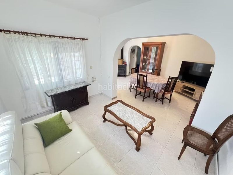 Foto ec6410ae-0ade-45da-a5a2-e8d102be9d66. Chalet  independiente en El Marenyet Cullera