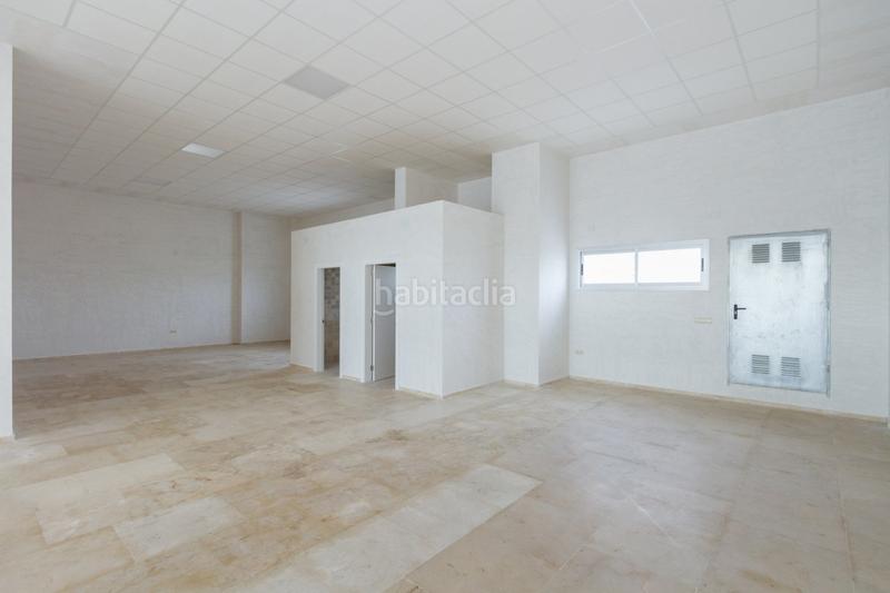 Foto ee79422d-cb5a-4579-b623-5d57ccb17ffa. Lloguer local comercial a Benipeixcar - El Raval Gandia