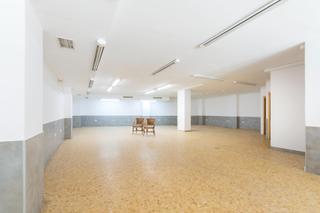 Local Comercial a Avenida marques de campo 9. Quieres darle un impulso a tu negocio?