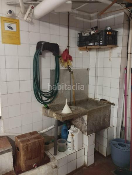 Foto 0b04700e-b112-4d26-abe0-003b2bdaff40. Local comercial a calle castella-lleo de 15 a Playa de Gandía Gandia