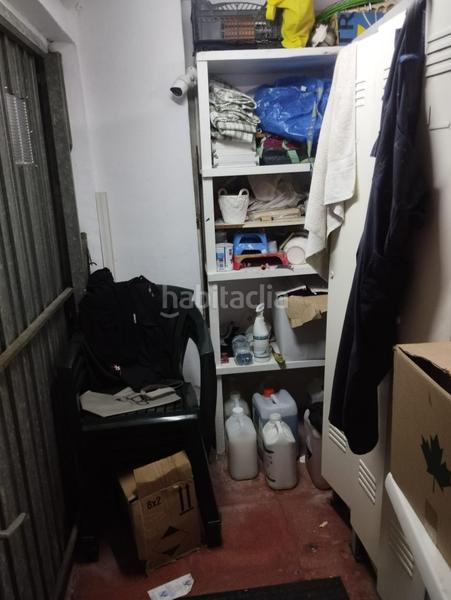 Foto b0d3c521-9b25-4100-a158-929d7c241b37. Local comercial a calle castella-lleo de 15 a Playa de Gandía Gandia