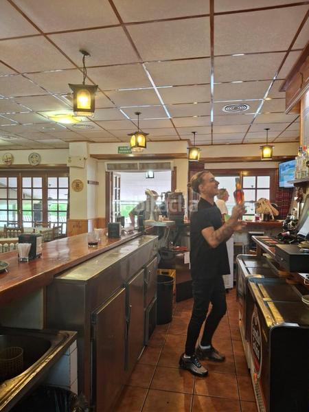 Foto d5186dfe-1640-4178-9c2c-ee487637aa0a. Local comercial a calle castella-lleo de 15 a Playa de Gandía Gandia