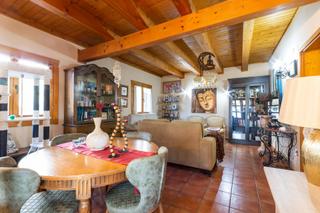 Chalet  Urbanizacion monterrey. Quieres cambiar de aires? relax y naturaleza al lado de gandia .