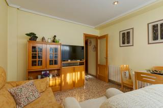 Pis  Calle san vicente. Te gustaria tener una cómoda vivienda con 56 m2 de garajetraster